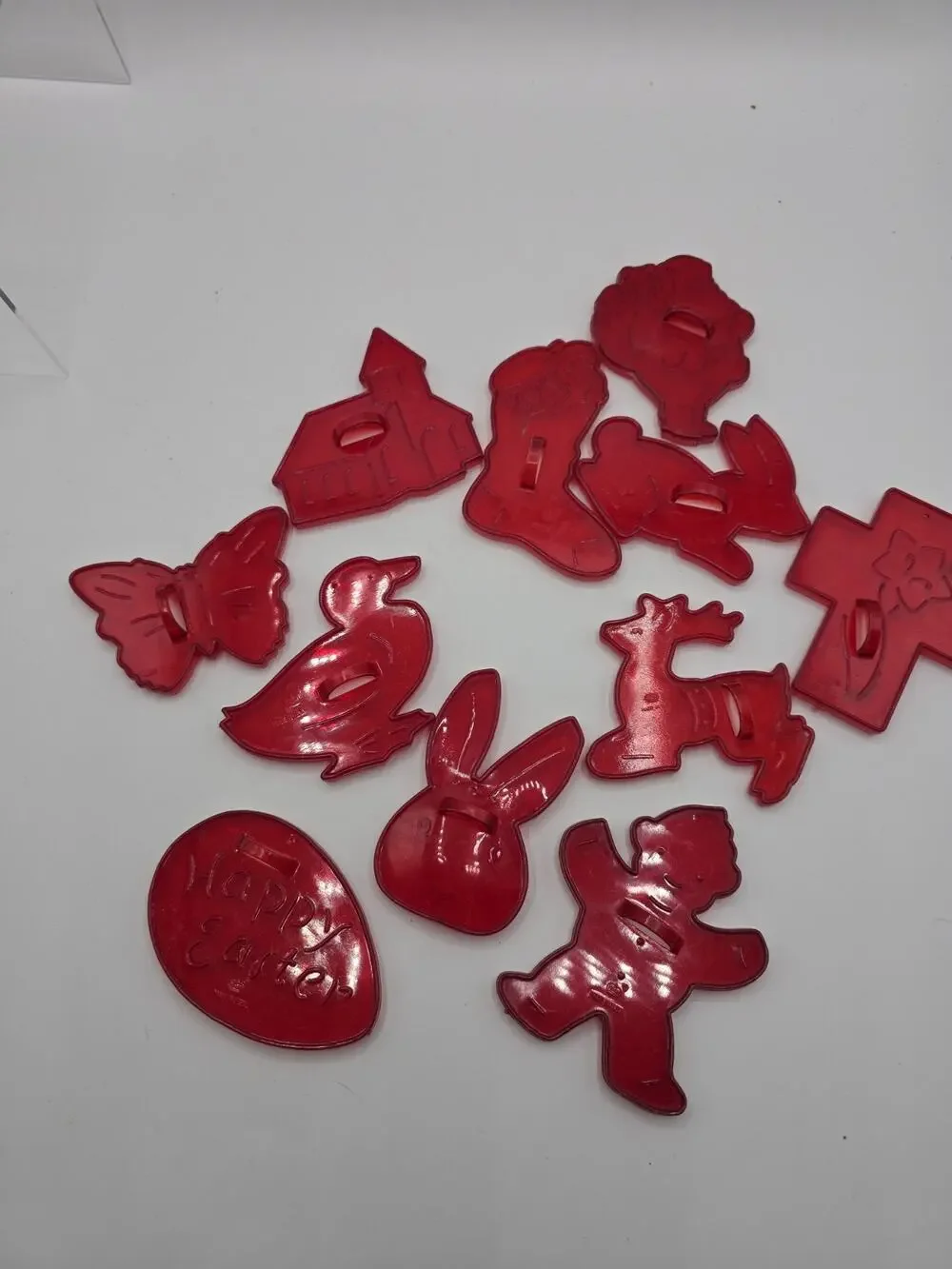 Lot VINTAGE COOKIE CUTTERS ~ Hard Red Plastic ~ HRM ~ USA Christmas Easter